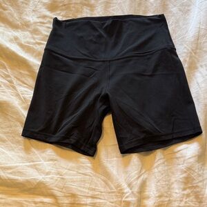 Lululemon align 6” shorts
